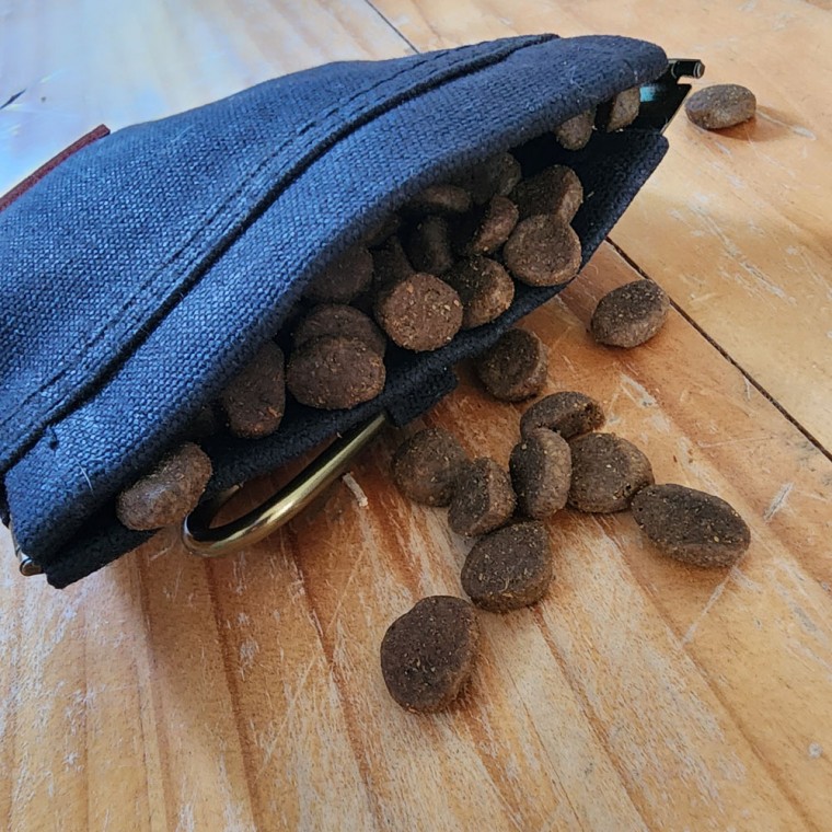 [쵸알쓰] 휴대용 트릿백 강아지 훈련용 간식 주머니